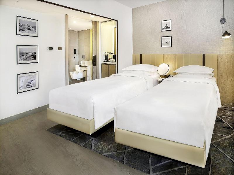 Sheraton Abu Dhabi Hotel & Resort image