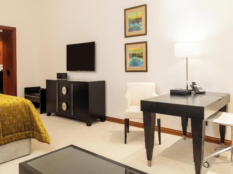Grosvenor House, a Luxury Collection Hotel image