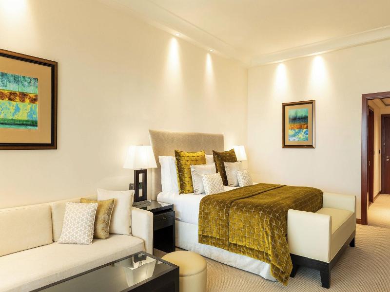 Grosvenor House, a Luxury Collection Hotel image