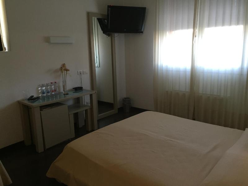 Angi Hotel image