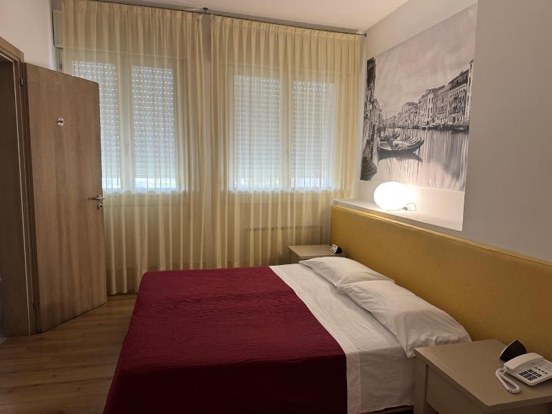 Angi Hotel image
