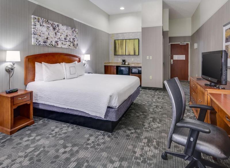 COURTYARD BY MARRIOTT PROVIDENCE / WARWICK AIRP