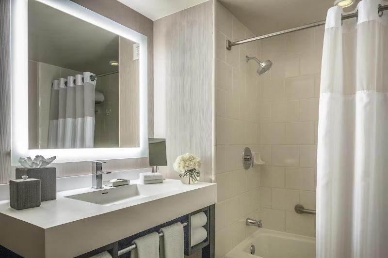 Stay in style at Manchester Grand Hyatt San Diego