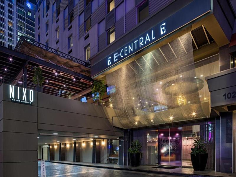 E-Central Downtown Los Angeles Hotel image