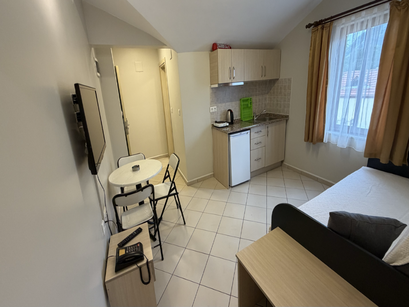 Arya Otel image