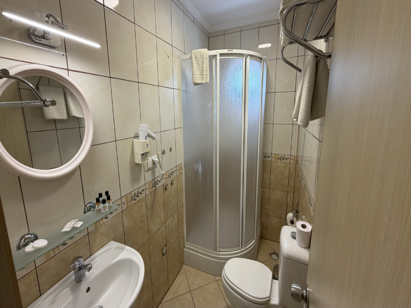 Arya Otel image