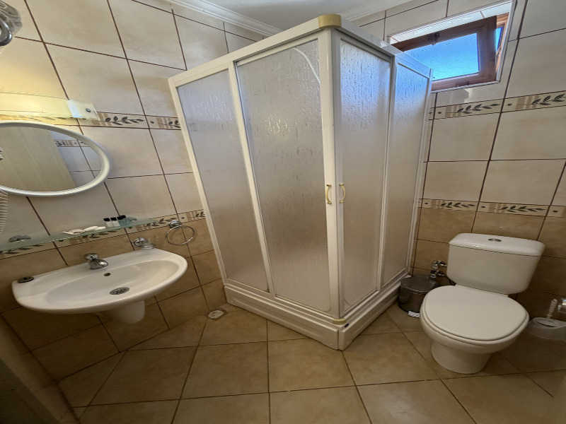 Arya Otel image