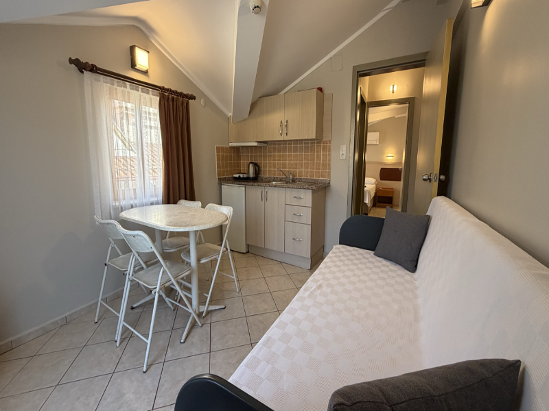 Arya Otel image