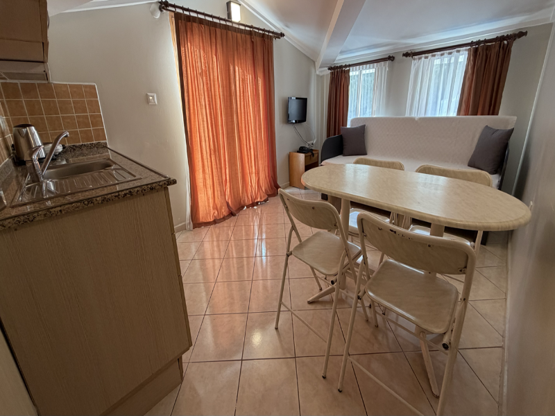 Arya Otel image