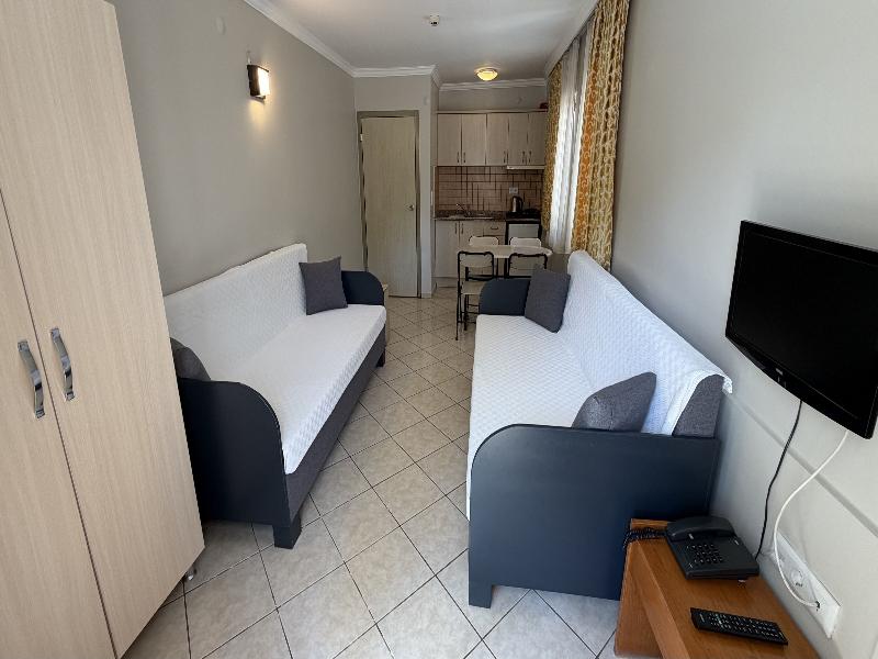 Arya Otel image