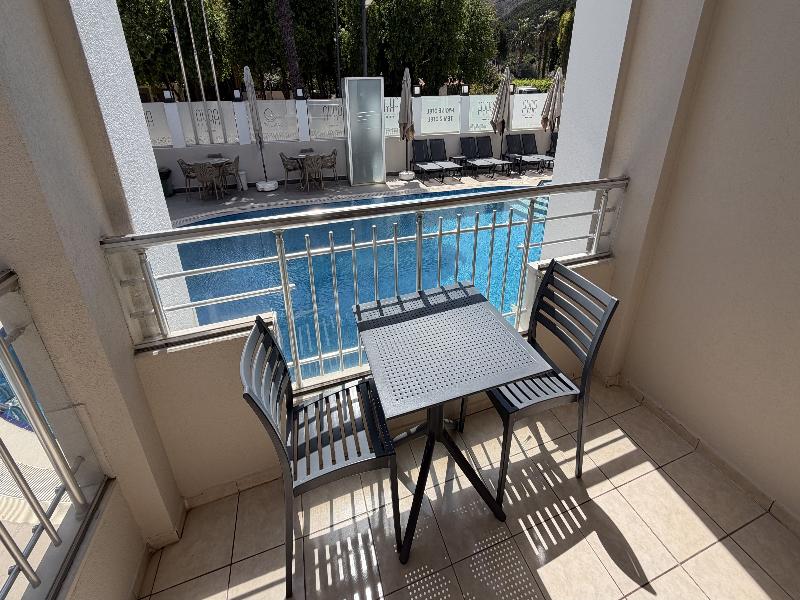 Arya Otel image