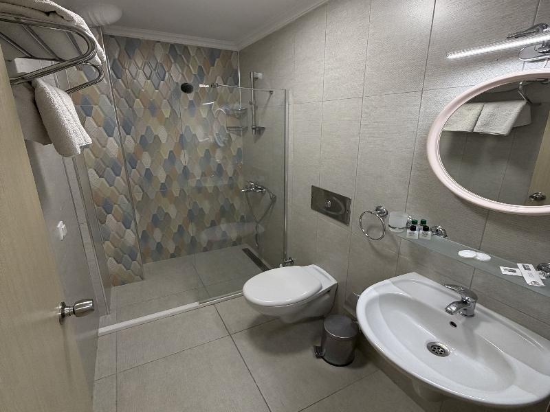 Arya Otel image