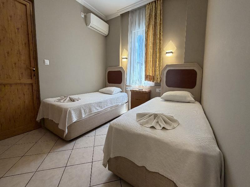 Arya Otel image