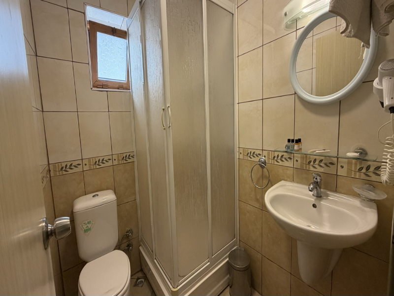 Arya Otel image