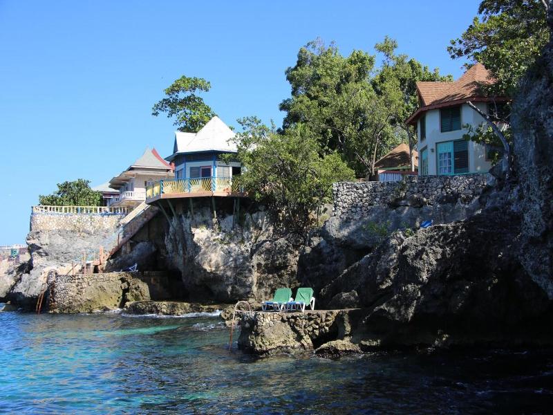 Xtabi on the Cliffs image
