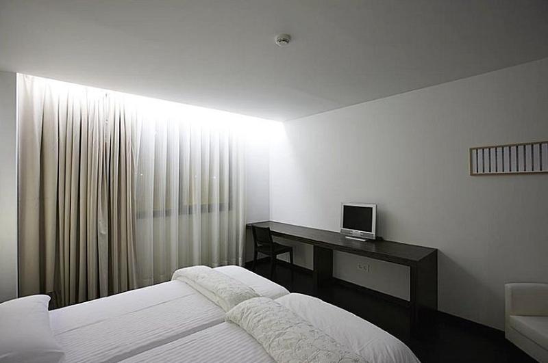 HOTEL ETH RIOJA image