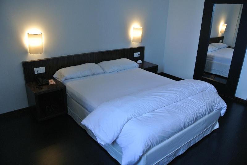 HOTEL ETH RIOJA image