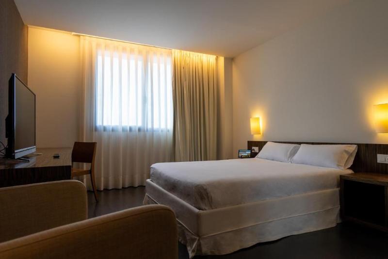 HOTEL ETH RIOJA image