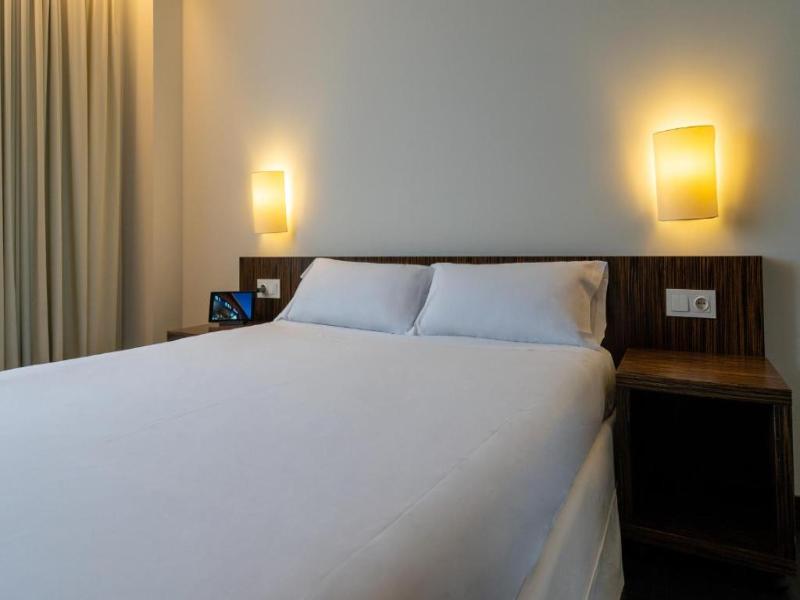 HOTEL ETH RIOJA image
