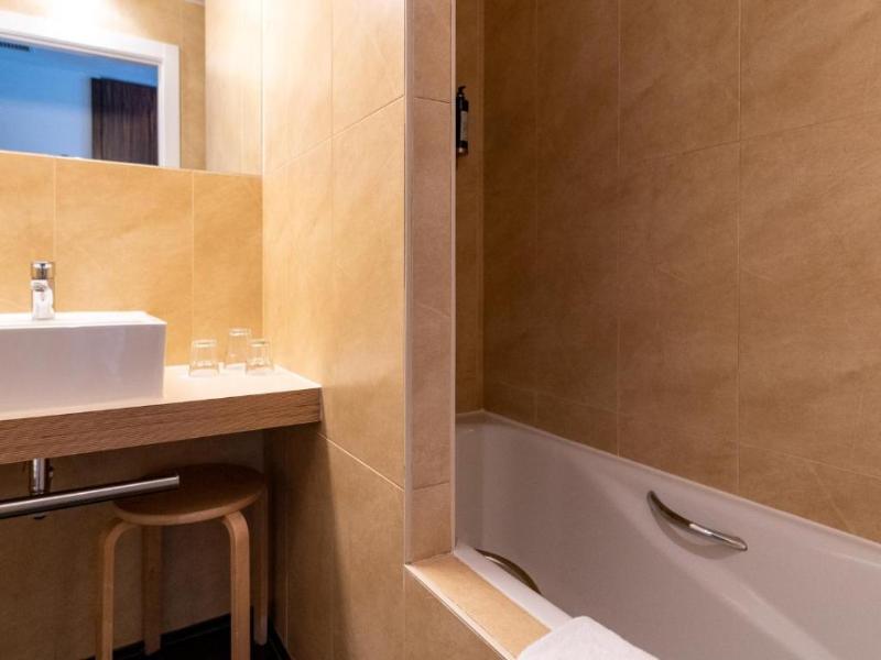 HOTEL ETH RIOJA image