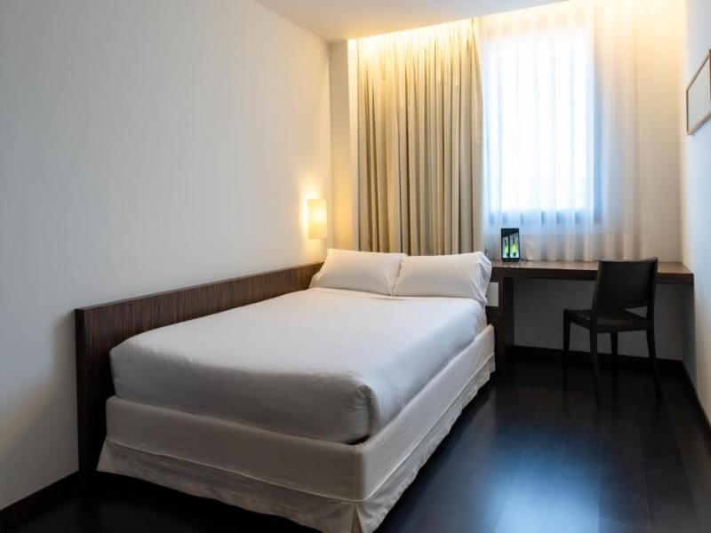 HOTEL ETH RIOJA image