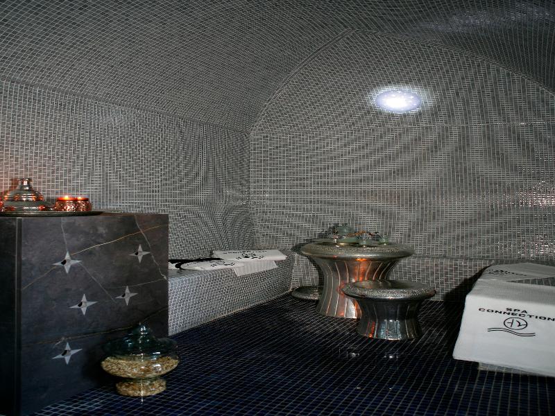 Senator Banus image