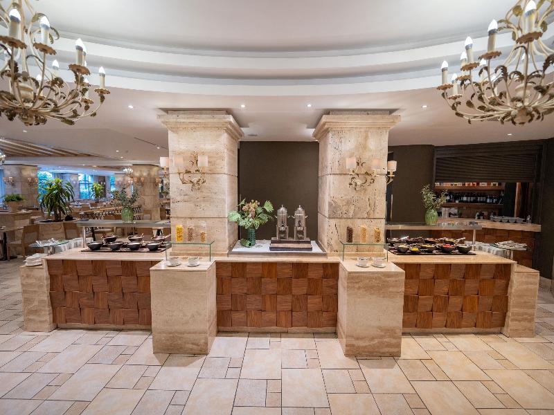 Maritim Antonine Hotel & Spa image