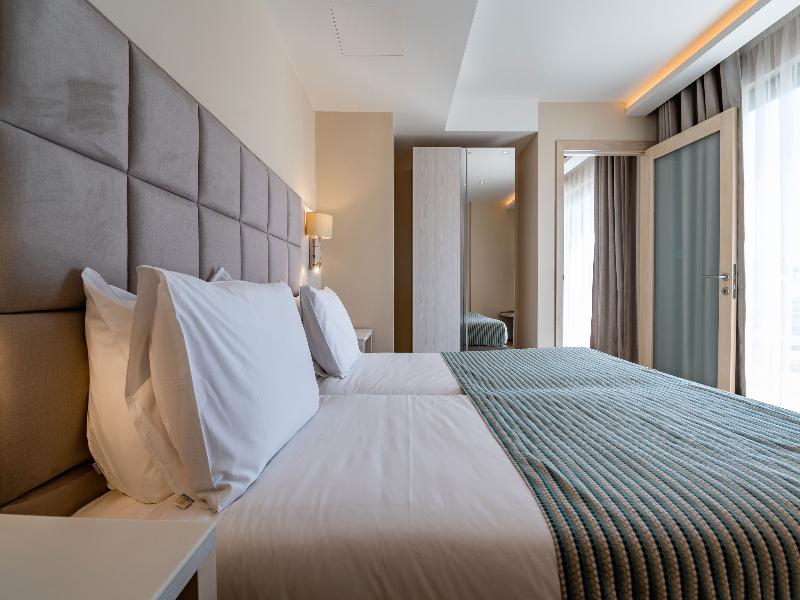 Maritim Antonine Hotel & Spa image