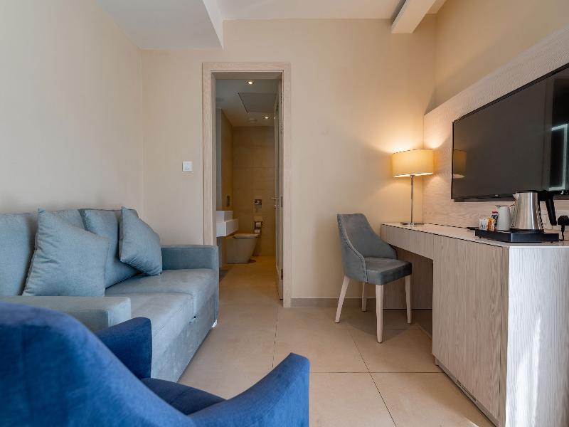 Maritim Antonine Hotel & Spa image