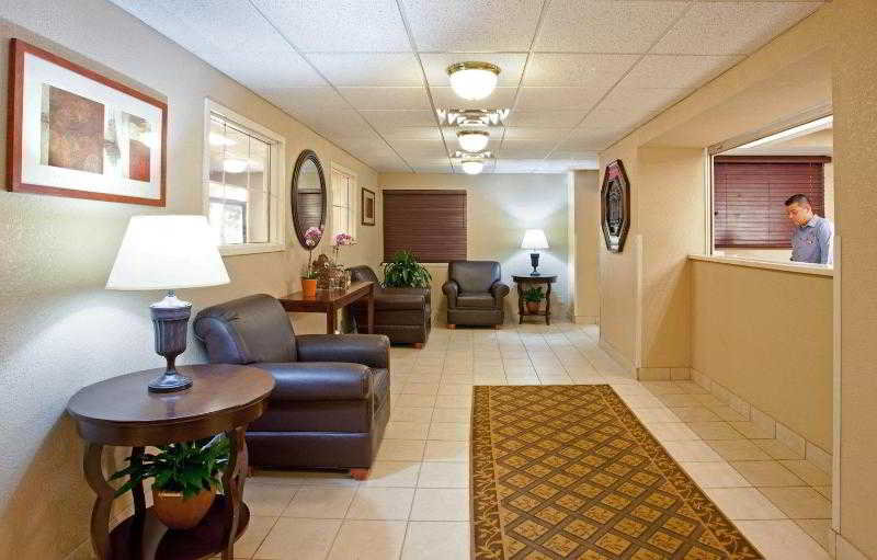 CANDLEWOOD SUITES CHICAGO OHARE