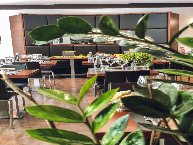 Best Western Plus Hotel Le Favaglie image