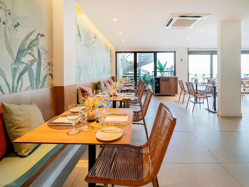 Stay in style at Grand Mercure Rio De Janeiro Copacabana