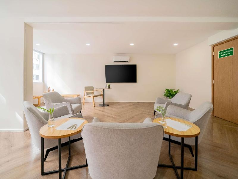 Stay in style at Grand Mercure Rio De Janeiro Copacabana