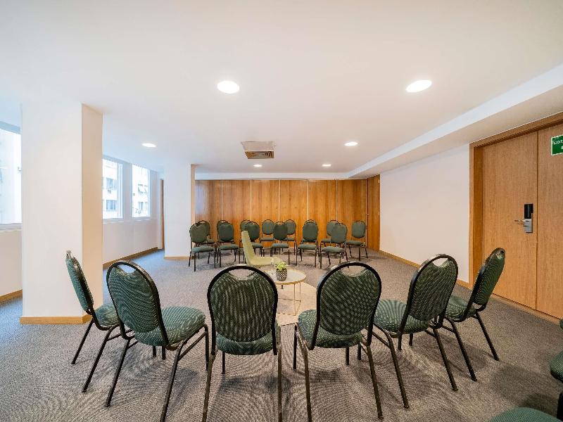 Stay in style at Grand Mercure Rio De Janeiro Copacabana