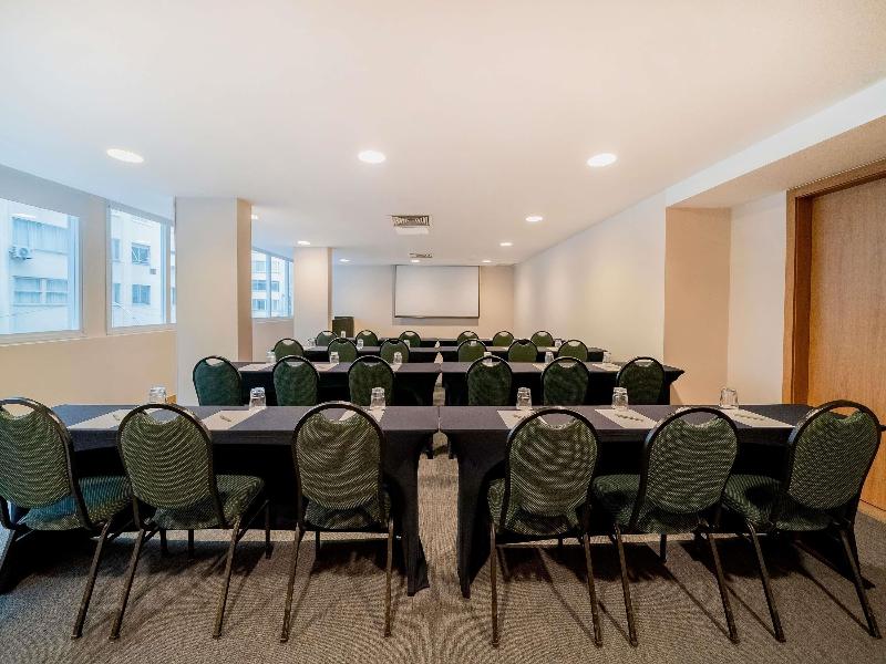 Stay in style at Grand Mercure Rio De Janeiro Copacabana