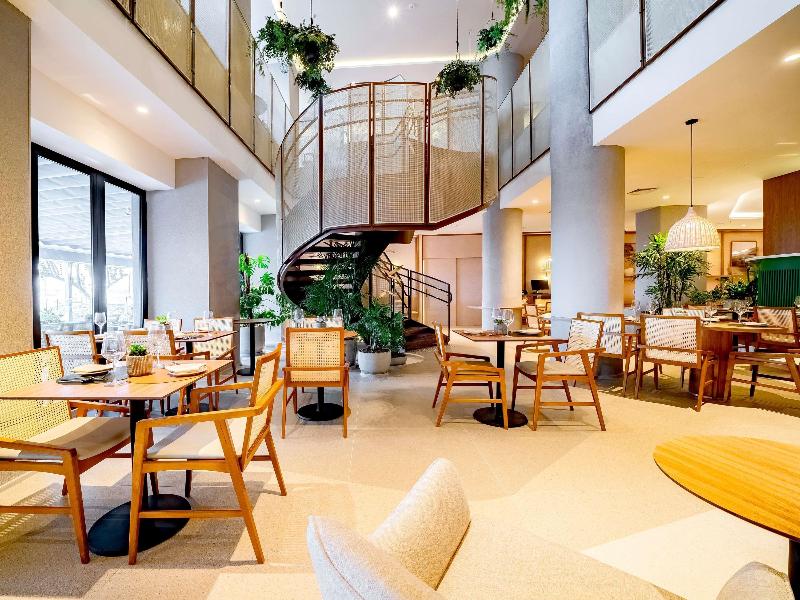 Stay in style at Grand Mercure Rio De Janeiro Copacabana