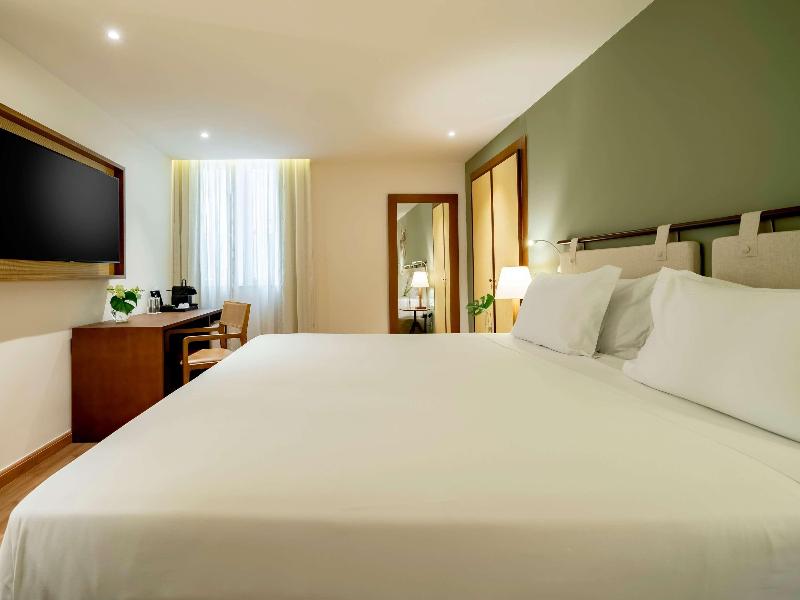 Stay in style at Grand Mercure Rio De Janeiro Copacabana