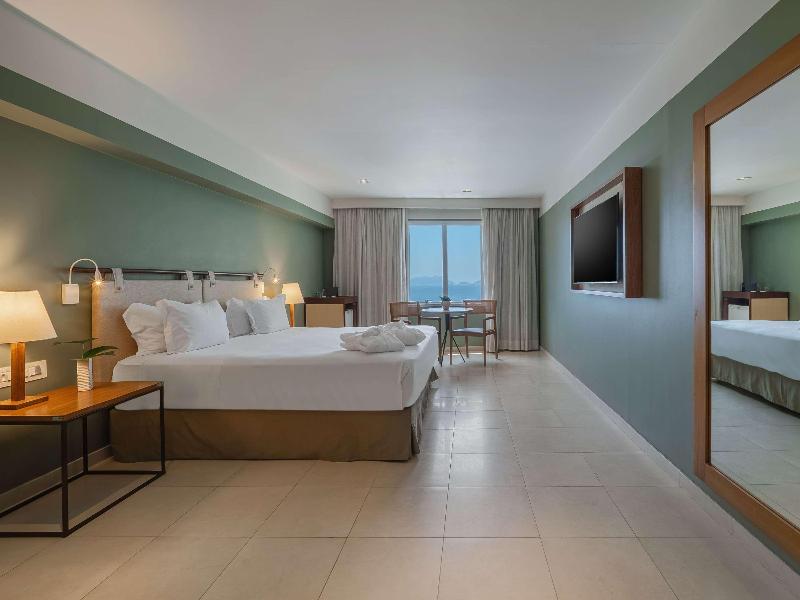 Stay in style at Grand Mercure Rio De Janeiro Copacabana