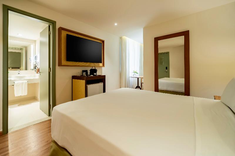 Stay in style at Grand Mercure Rio De Janeiro Copacabana