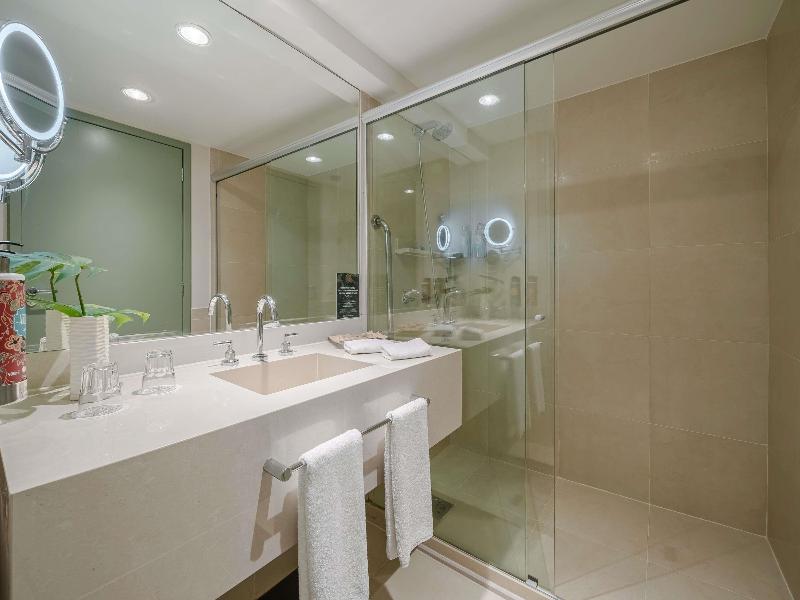 Stay in style at Grand Mercure Rio De Janeiro Copacabana