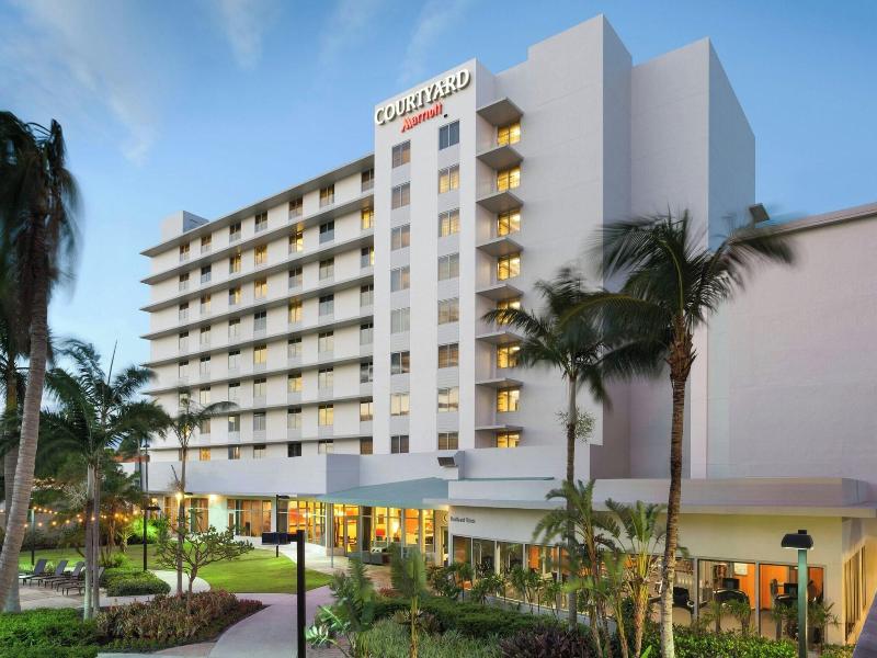 Courtyard Miami Airport image