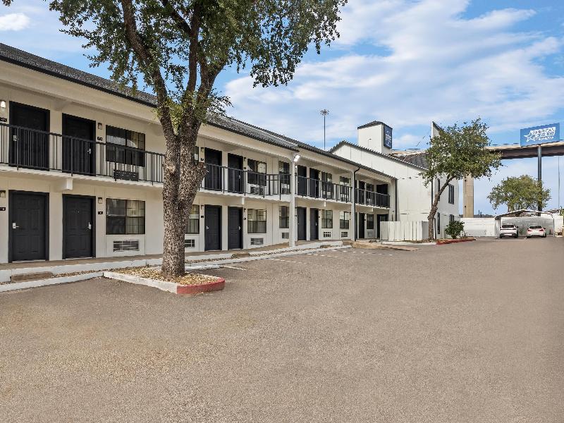 Americas Best Value Inn Austin University image