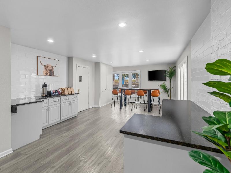 Americas Best Value Inn Austin University image