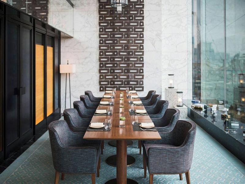 Renaissance Hong Kong Harbour View Hotel image