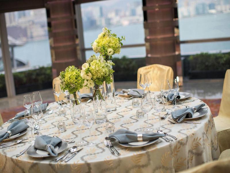 Renaissance Hong Kong Harbour View Hotel image