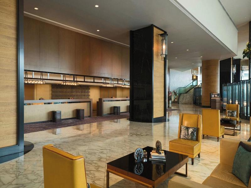 Renaissance Hong Kong Harbour View Hotel image