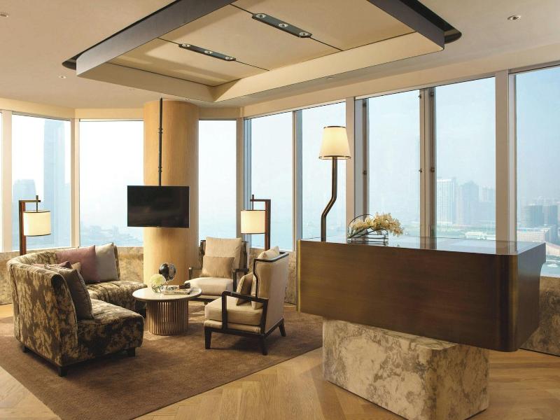 Renaissance Hong Kong Harbour View Hotel image