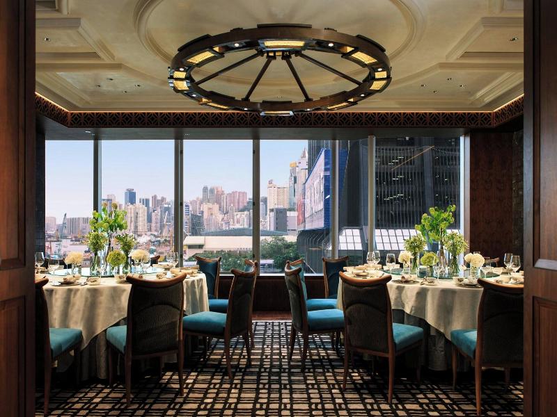 Renaissance Hong Kong Harbour View Hotel image