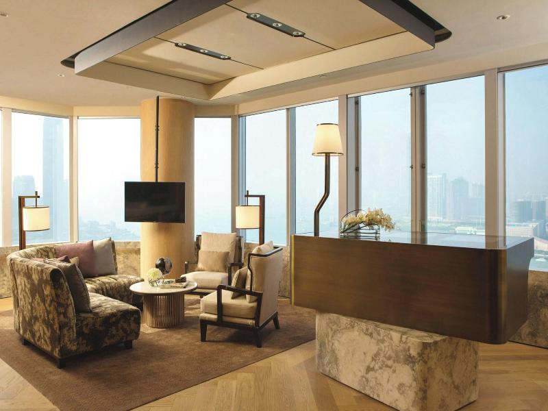Renaissance Hong Kong Harbour View Hotel image
