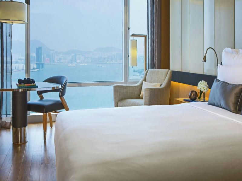 Renaissance Hong Kong Harbour View Hotel image